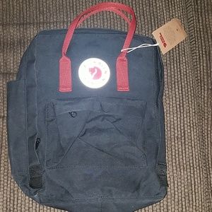 Fjallraven Kanken back pack